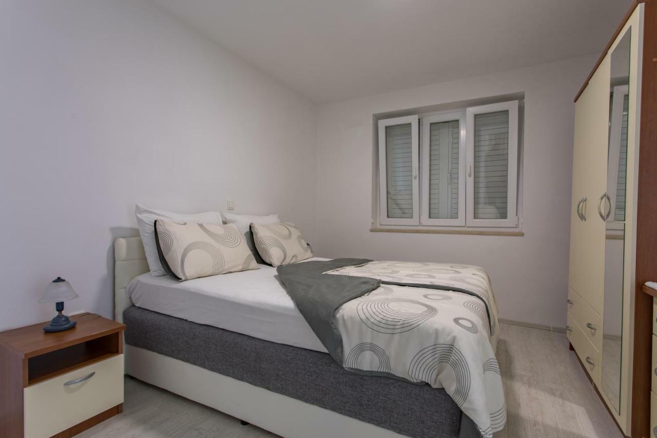 Apartmani Marija Jakir Brela Εξωτερικό φωτογραφία