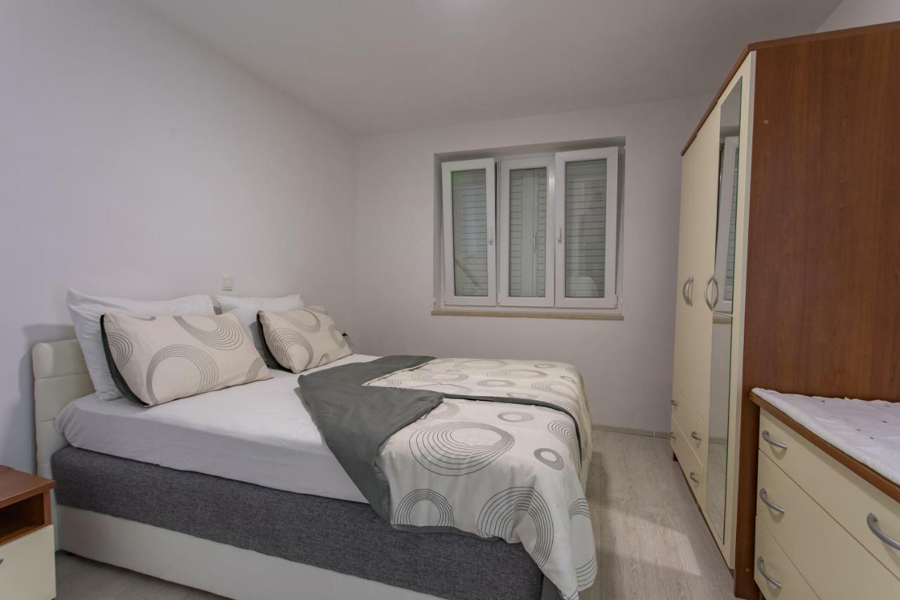 Apartmani Marija Jakir Brela Εξωτερικό φωτογραφία